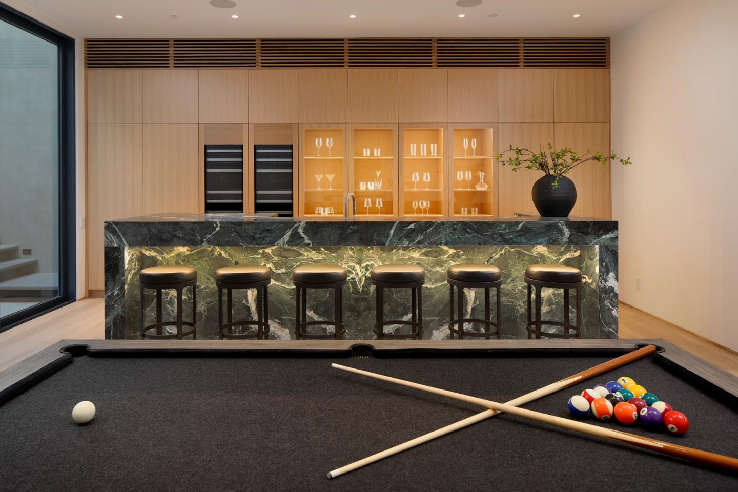 Detail Gallery Image 20 of 32 For 1480 Bryant St, Palo Alto,  CA 94301 - 5 Beds | 5/2 Baths