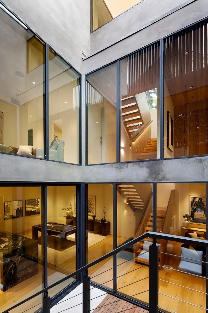 Detail Gallery Image 25 of 32 For 1480 Bryant St, Palo Alto,  CA 94301 - 5 Beds | 5/2 Baths