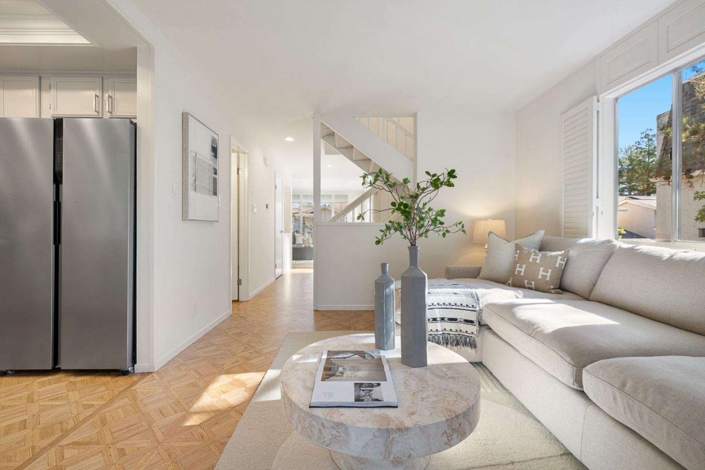 Detail Gallery Image 33 of 88 For 62 Lyonridge Ln, San Mateo,  CA 94402 - 3 Beds | 2/1 Baths