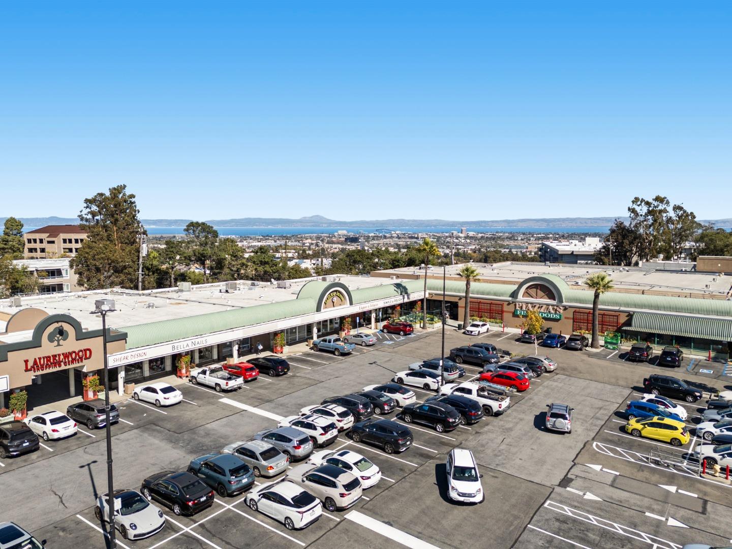 Detail Gallery Image 68 of 88 For 62 Lyonridge Ln, San Mateo,  CA 94402 - 3 Beds | 2/1 Baths