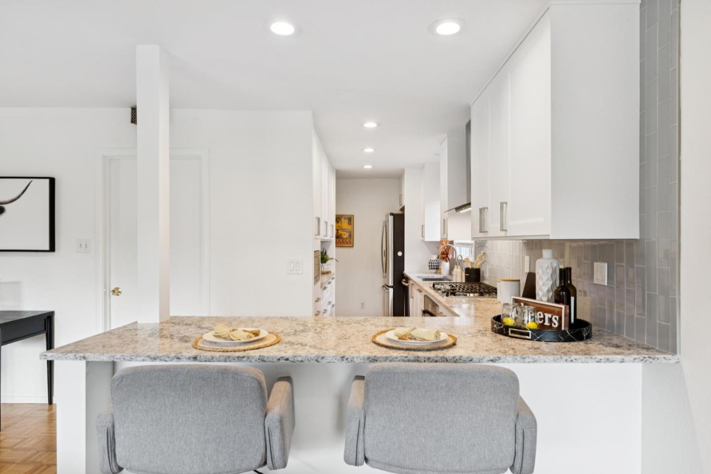 Detail Gallery Image 14 of 40 For 723 Canyon Rd, Redwood City,  CA 94062 - 4 Beds | 2 Baths