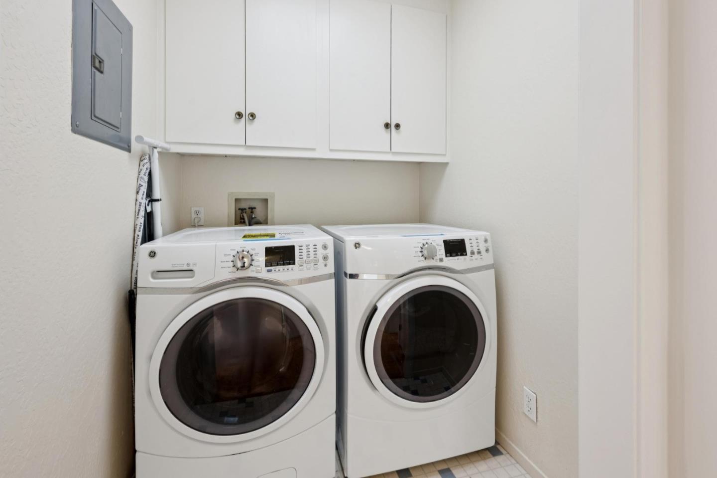 Detail Gallery Image 37 of 40 For 723 Canyon Rd, Redwood City,  CA 94062 - 4 Beds | 2 Baths