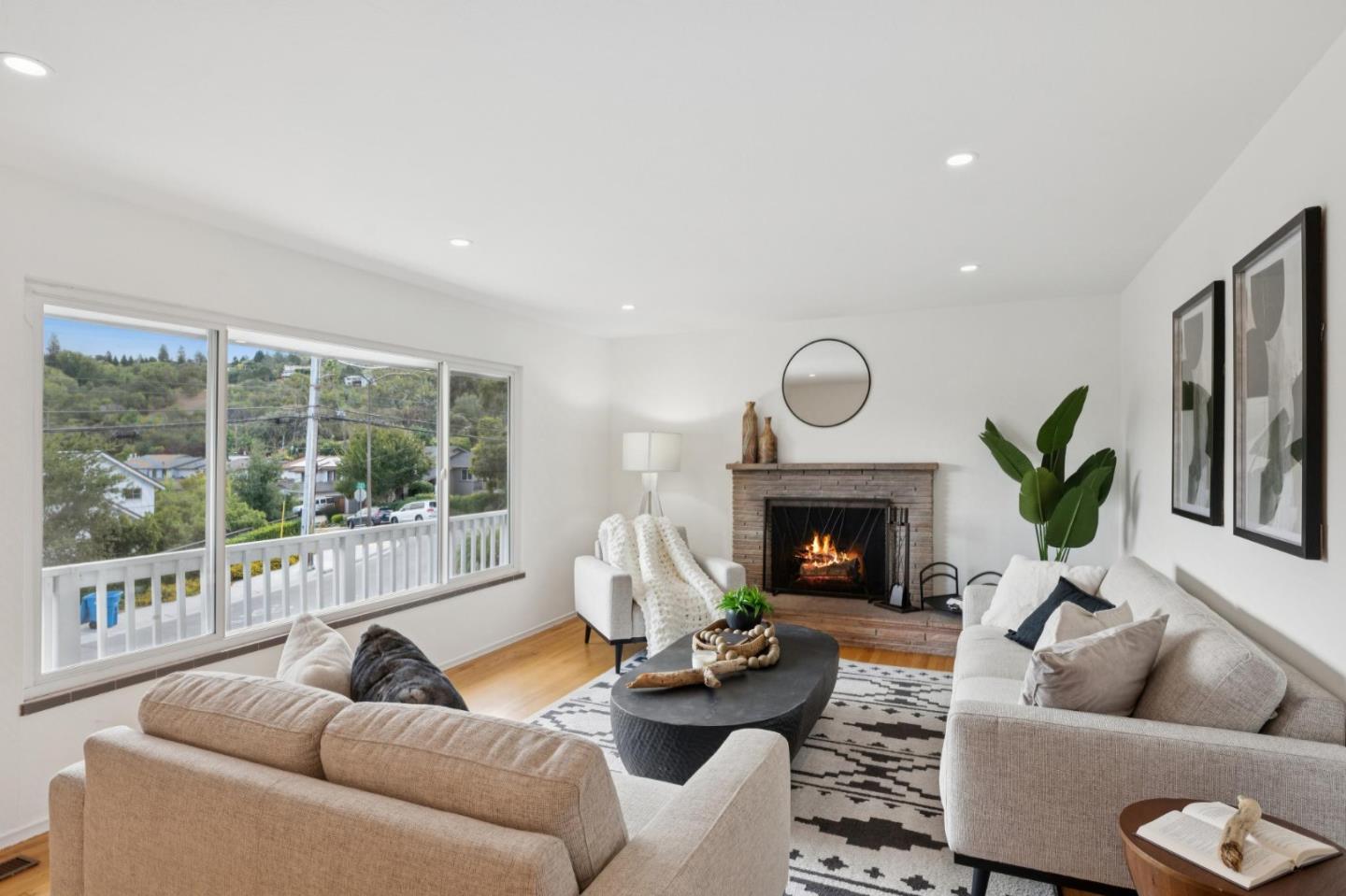 Detail Gallery Image 7 of 40 For 723 Canyon Rd, Redwood City,  CA 94062 - 4 Beds | 2 Baths