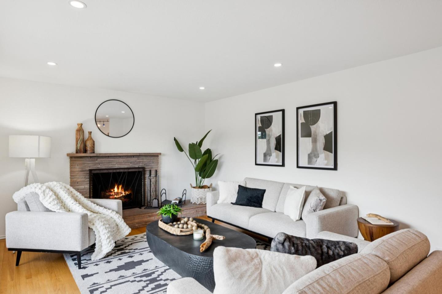 Detail Gallery Image 8 of 40 For 723 Canyon Rd, Redwood City,  CA 94062 - 4 Beds | 2 Baths