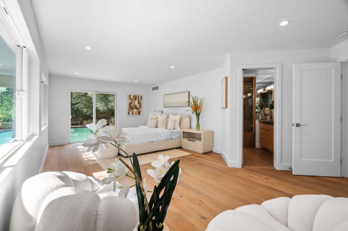 Detail Gallery Image 15 of 69 For 26873 Moody Rd, Los Altos Hills,  CA 94022 - 5 Beds | 3/1 Baths