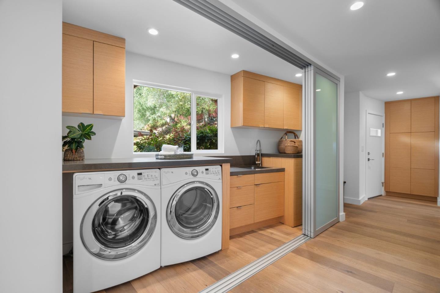 Detail Gallery Image 21 of 69 For 26873 Moody Rd, Los Altos Hills,  CA 94022 - 5 Beds | 3/1 Baths