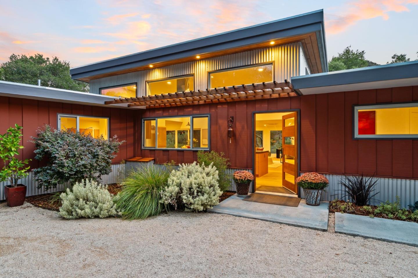 Detail Gallery Image 3 of 69 For 26873 Moody Rd, Los Altos Hills,  CA 94022 - 5 Beds | 3/1 Baths