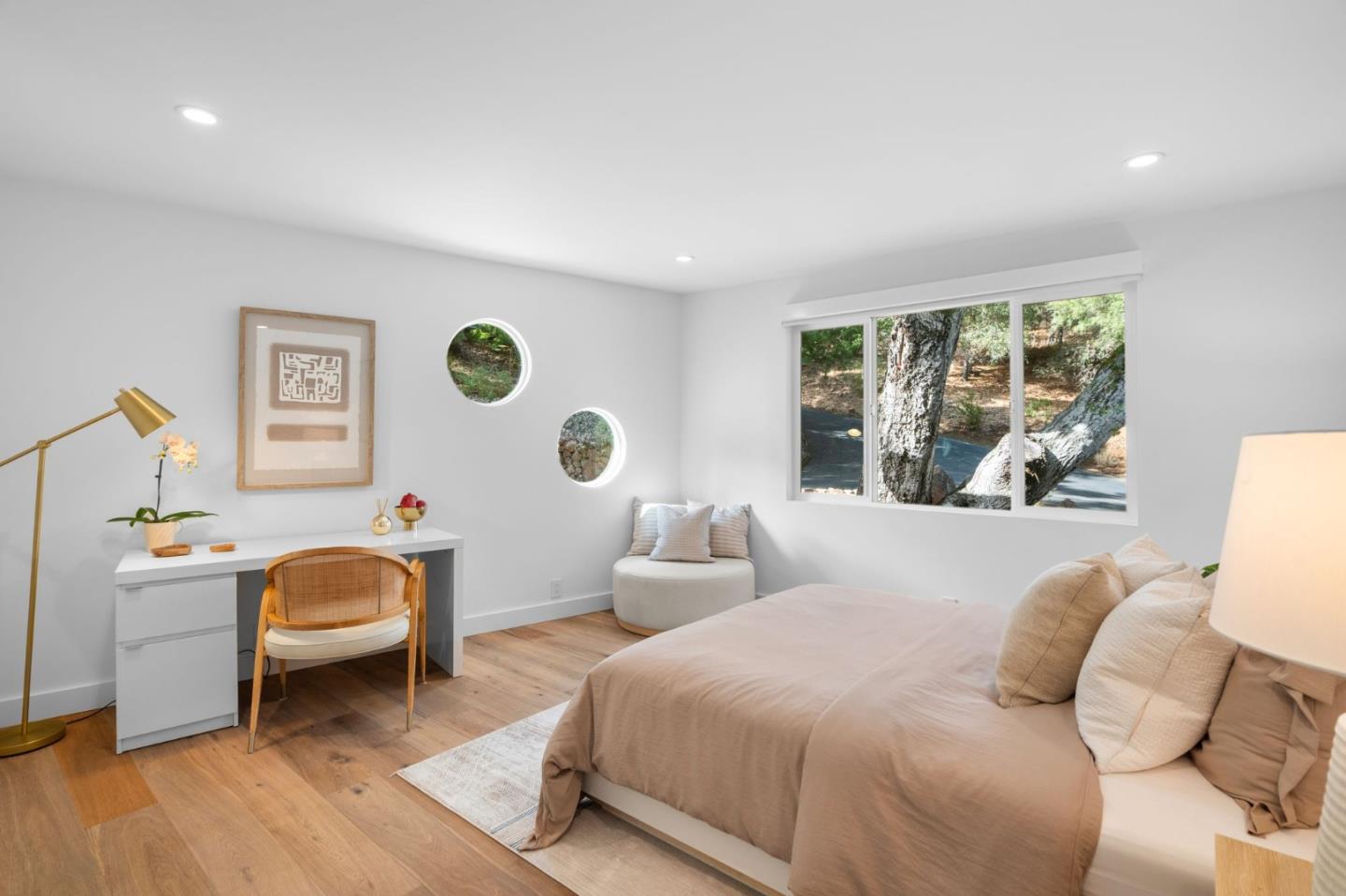 Detail Gallery Image 31 of 69 For 26873 Moody Rd, Los Altos Hills,  CA 94022 - 5 Beds | 3/1 Baths