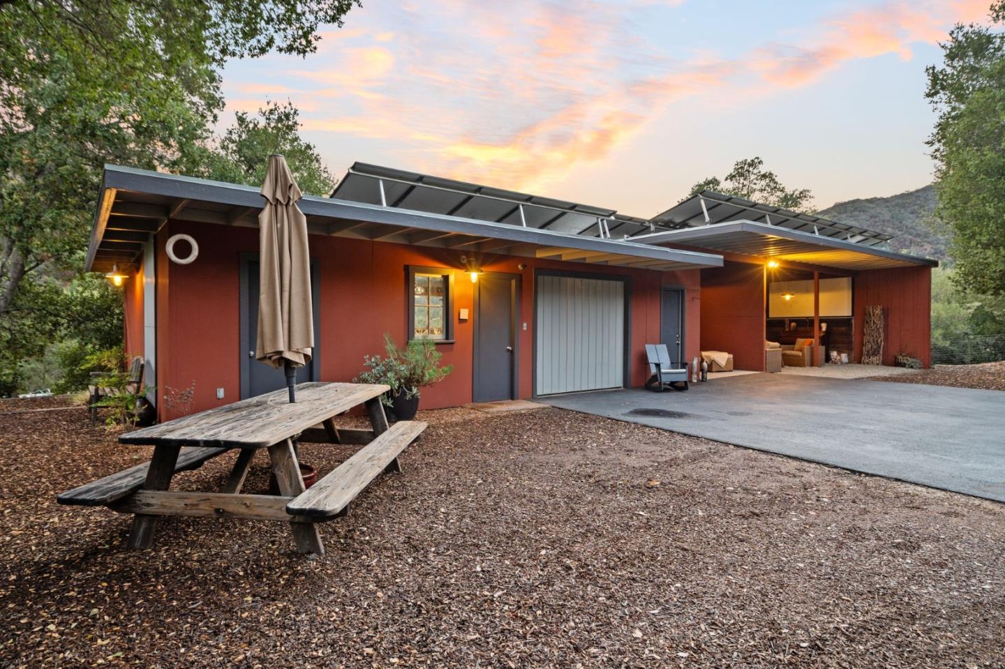 Detail Gallery Image 50 of 69 For 26873 Moody Rd, Los Altos Hills,  CA 94022 - 5 Beds | 3/1 Baths