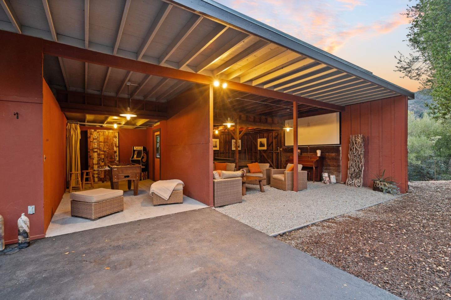 Detail Gallery Image 51 of 69 For 26873 Moody Rd, Los Altos Hills,  CA 94022 - 5 Beds | 3/1 Baths