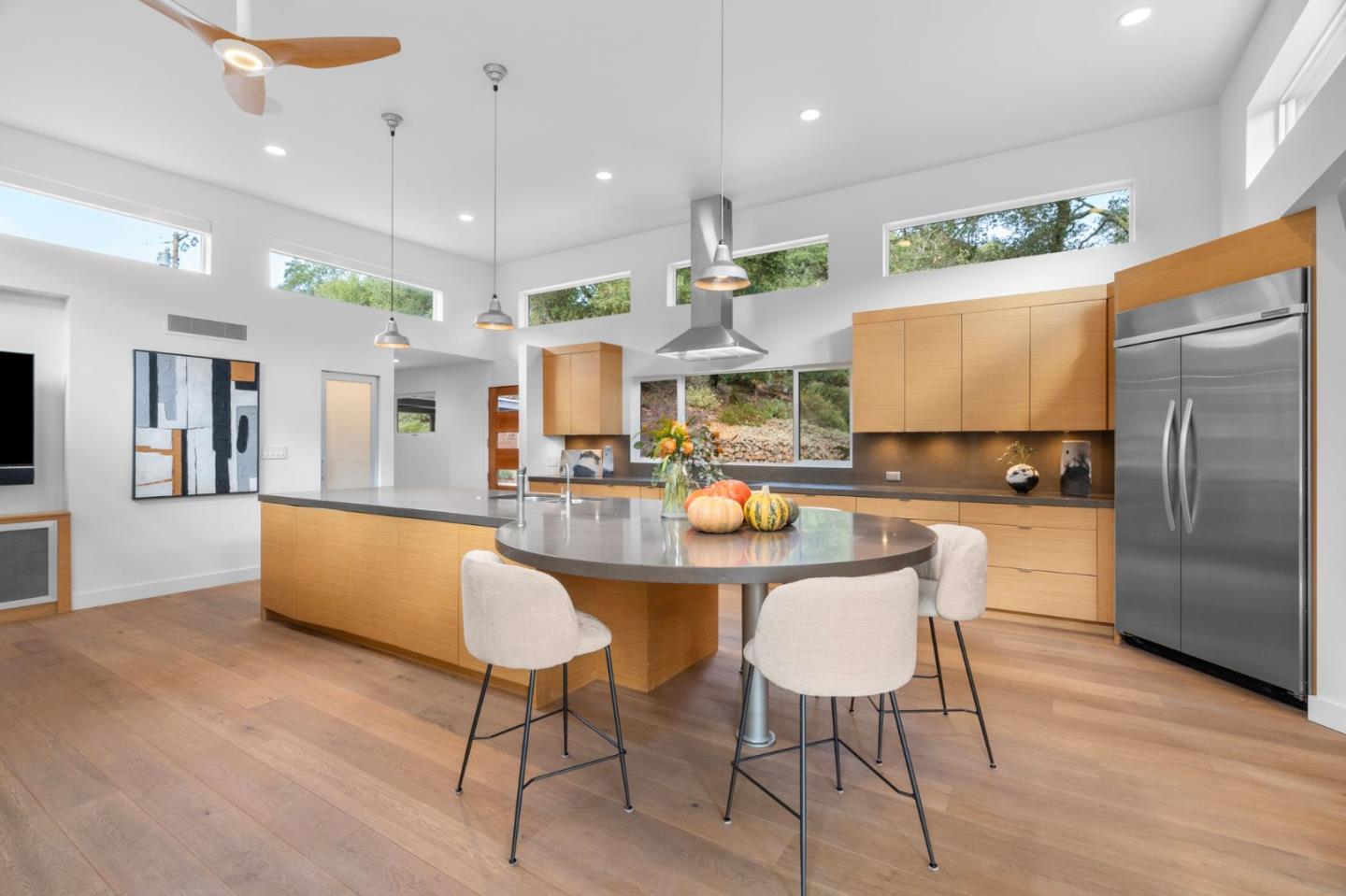 Detail Gallery Image 7 of 69 For 26873 Moody Rd, Los Altos Hills,  CA 94022 - 5 Beds | 3/1 Baths