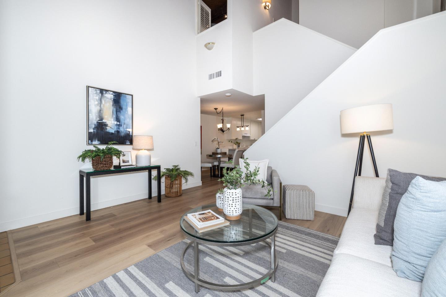 Detail Gallery Image 10 of 34 For 215 Horizon Ave, Mountain View,  CA 94043 - 3 Beds | 2 Baths