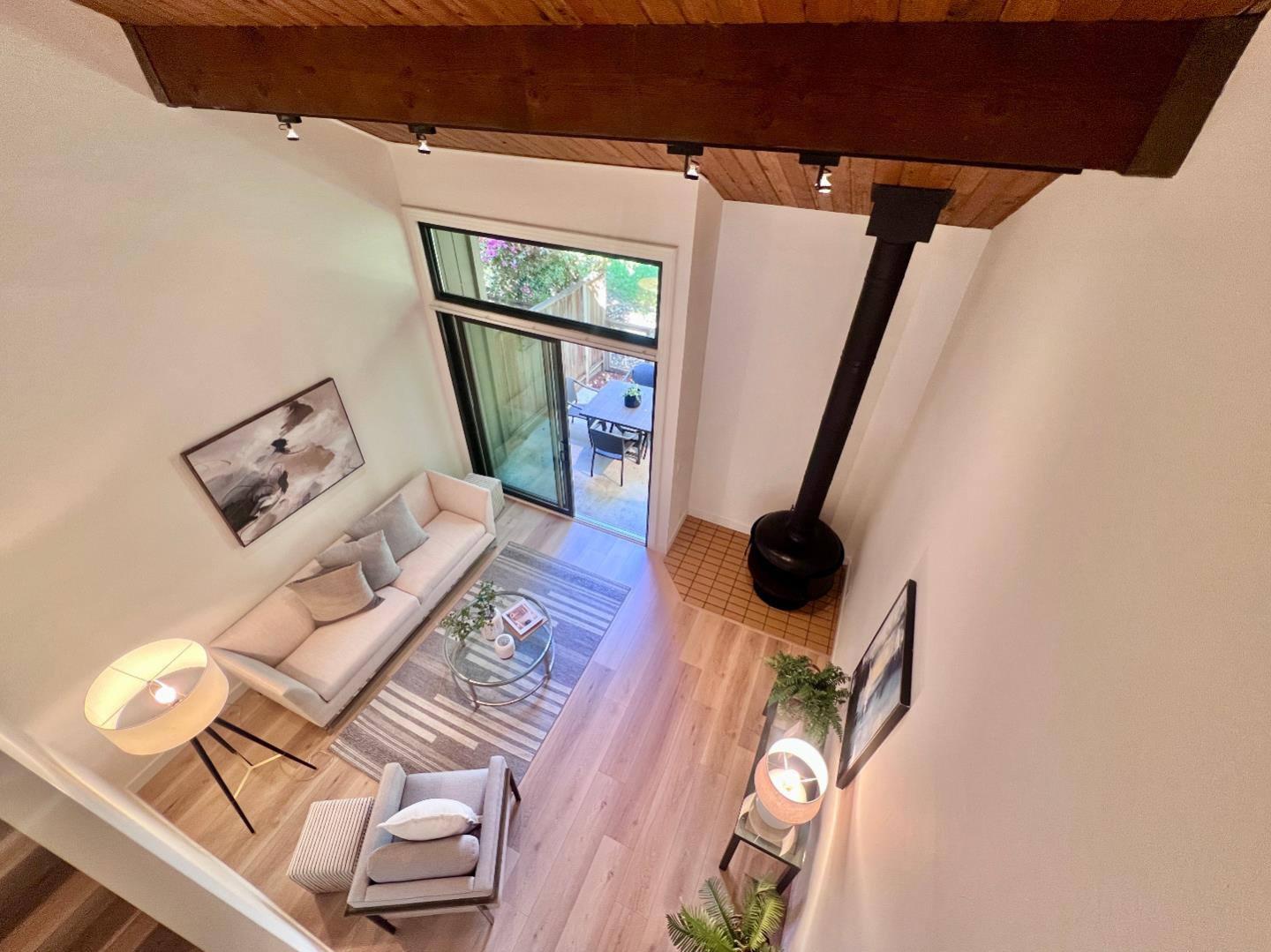 Detail Gallery Image 14 of 34 For 215 Horizon Ave, Mountain View,  CA 94043 - 3 Beds | 2 Baths