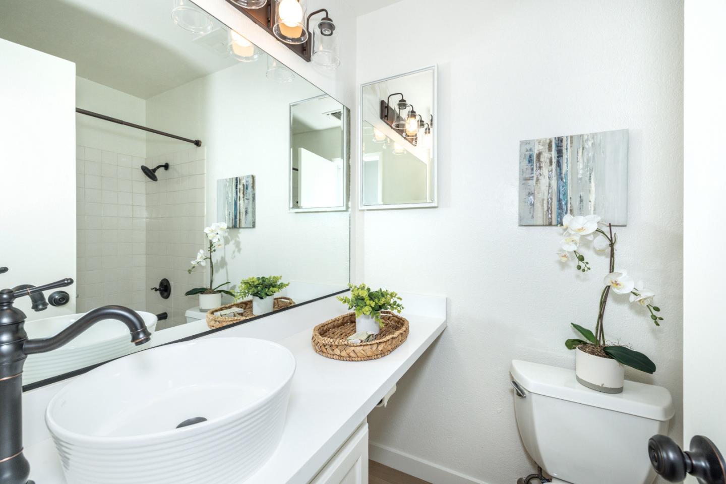 Detail Gallery Image 16 of 34 For 215 Horizon Ave, Mountain View,  CA 94043 - 3 Beds | 2 Baths