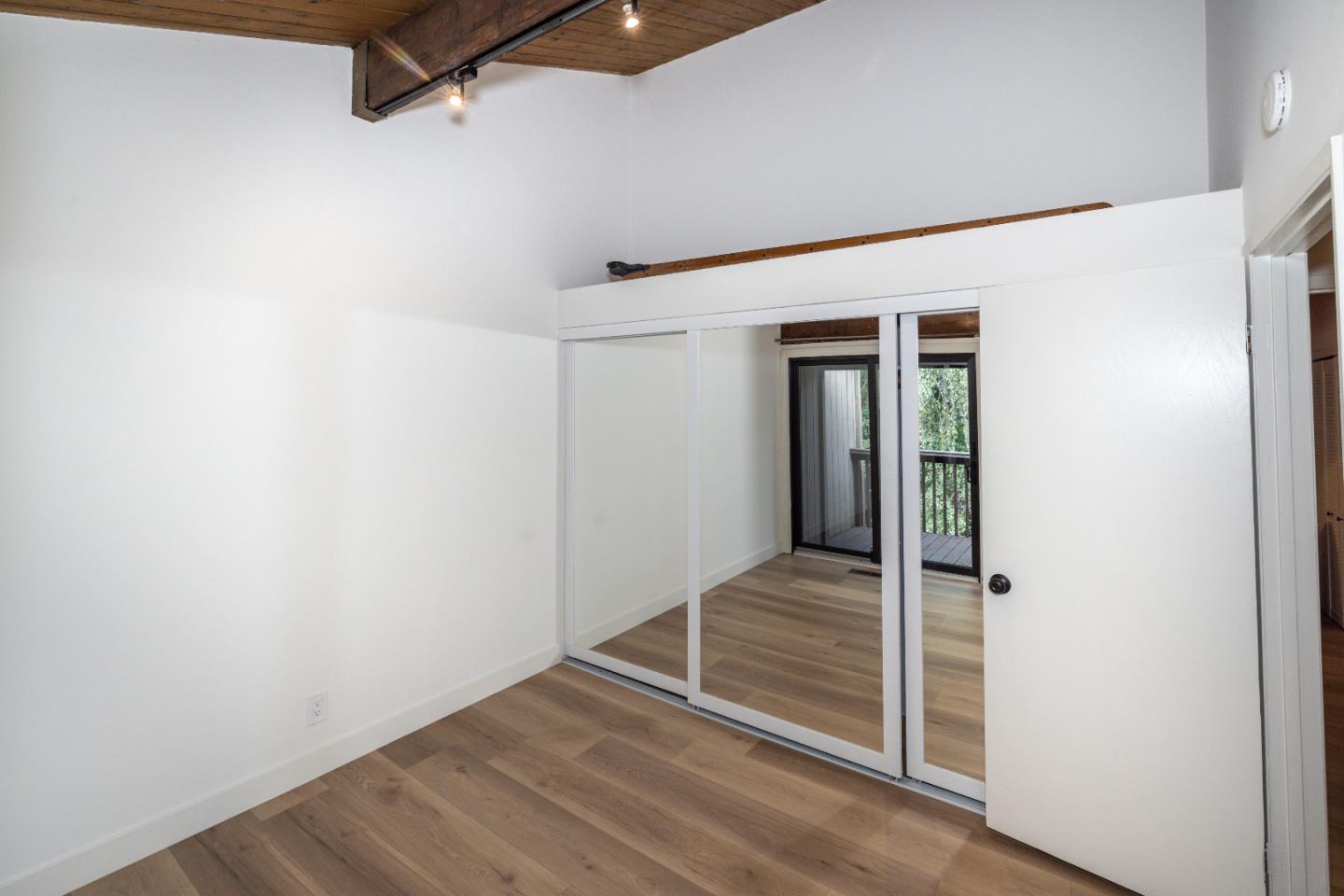 Detail Gallery Image 21 of 34 For 215 Horizon Ave, Mountain View,  CA 94043 - 3 Beds | 2 Baths