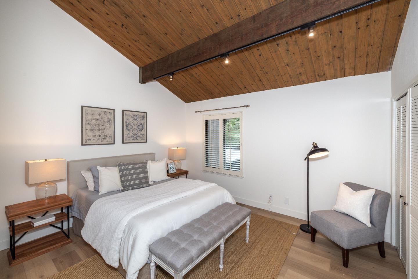 Detail Gallery Image 23 of 34 For 215 Horizon Ave, Mountain View,  CA 94043 - 3 Beds | 2 Baths