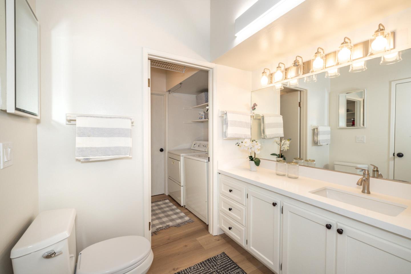 Detail Gallery Image 26 of 34 For 215 Horizon Ave, Mountain View,  CA 94043 - 3 Beds | 2 Baths