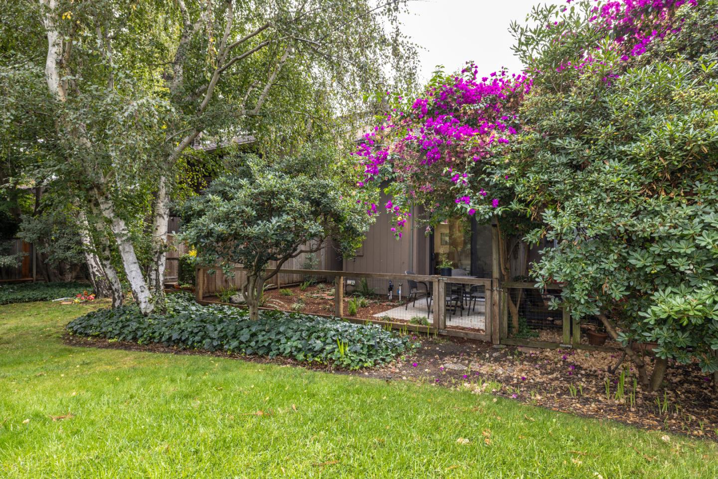 Detail Gallery Image 32 of 34 For 215 Horizon Ave, Mountain View,  CA 94043 - 3 Beds | 2 Baths