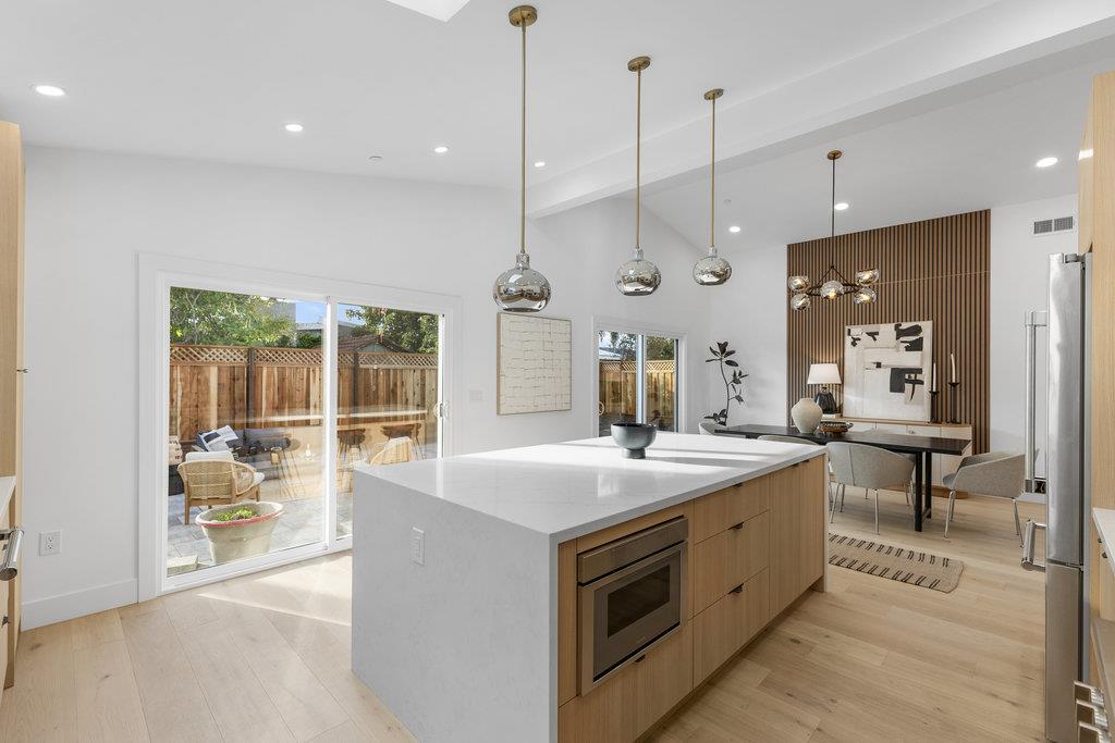 Detail Gallery Image 15 of 44 For 748 Clara Vista Ave, Santa Clara,  CA 95050 - 4 Beds | 3 Baths