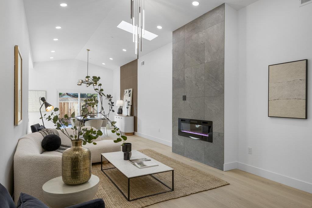 Detail Gallery Image 2 of 44 For 748 Clara Vista Ave, Santa Clara,  CA 95050 - 4 Beds | 3 Baths