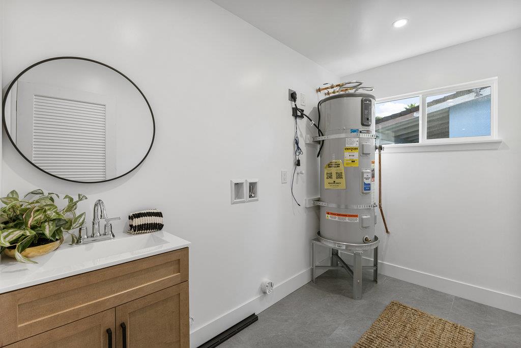 Detail Gallery Image 34 of 44 For 748 Clara Vista Ave, Santa Clara,  CA 95050 - 4 Beds | 3 Baths