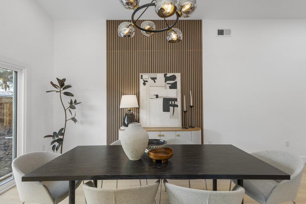 Detail Gallery Image 6 of 44 For 748 Clara Vista Ave, Santa Clara,  CA 95050 - 4 Beds | 3 Baths