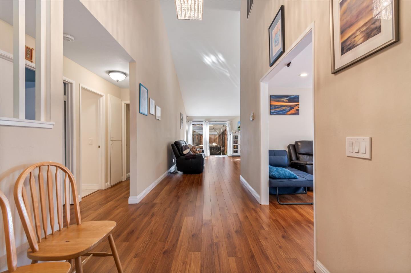 Detail Gallery Image 3 of 28 For 15180 Venetian, Morgan Hill,  CA 95037 - 3 Beds | 2 Baths