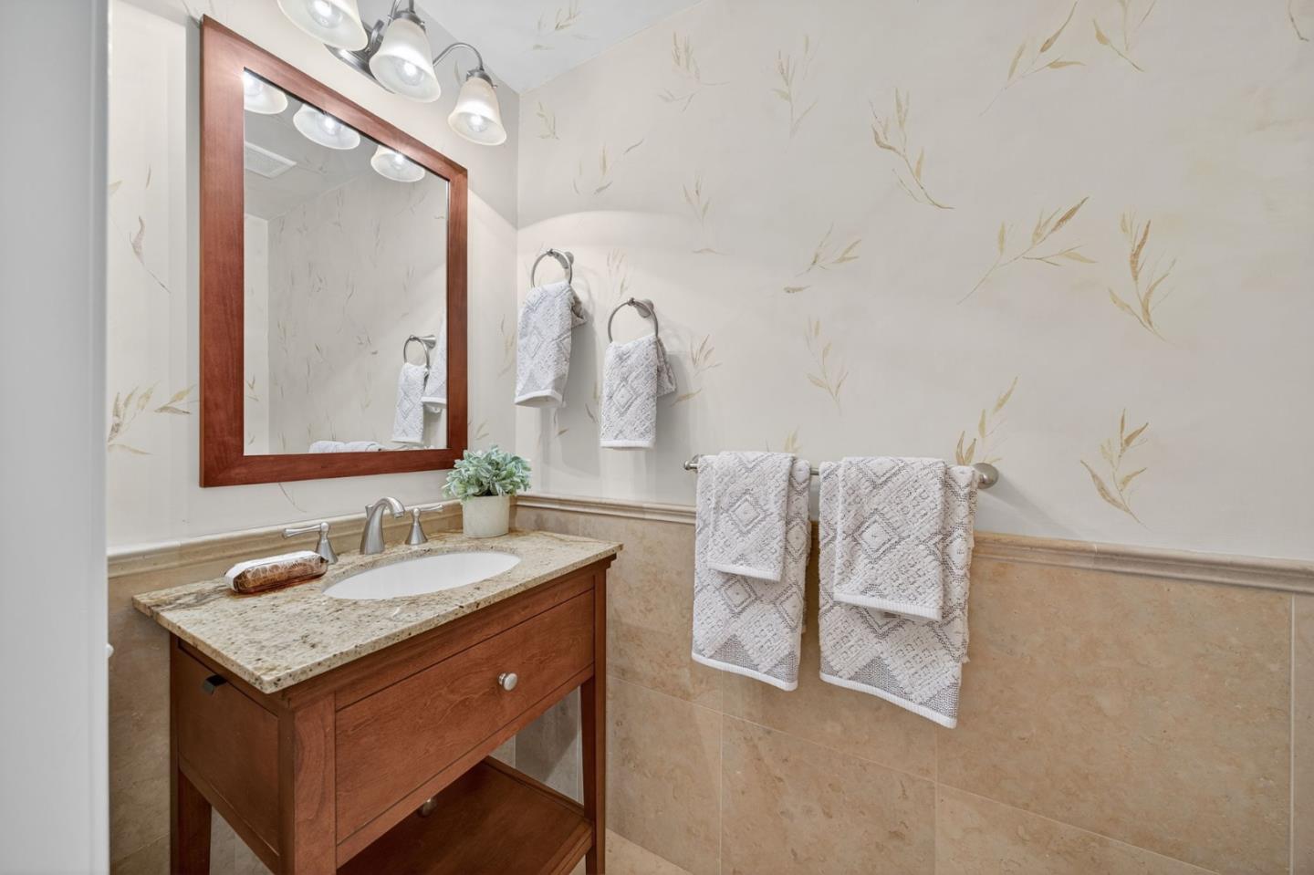 Detail Gallery Image 15 of 28 For 5693 Seifert Ave, San Jose,  CA 95118 - 2 Beds | 1/1 Baths