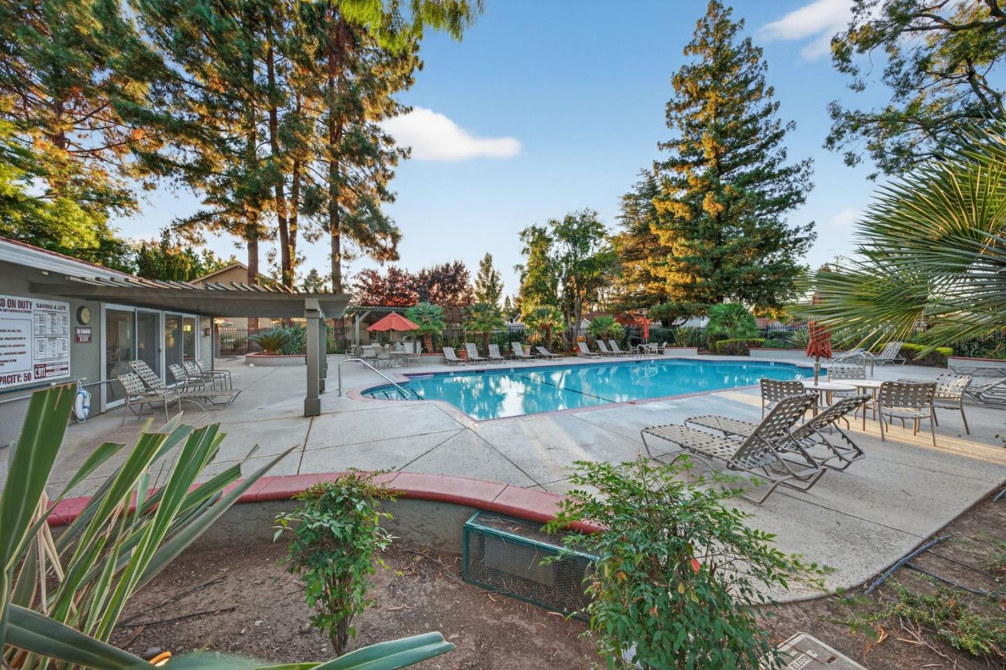 Detail Gallery Image 23 of 28 For 5693 Seifert Ave, San Jose,  CA 95118 - 2 Beds | 1/1 Baths