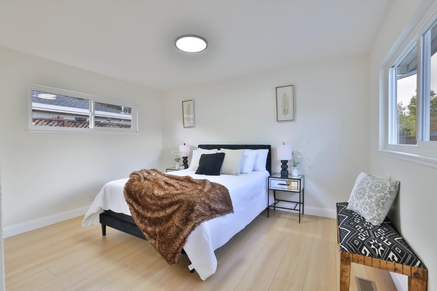 Detail Gallery Image 12 of 23 For 773 E Meadow Dr, Palo Alto,  CA 94303 - 3 Beds | 2 Baths