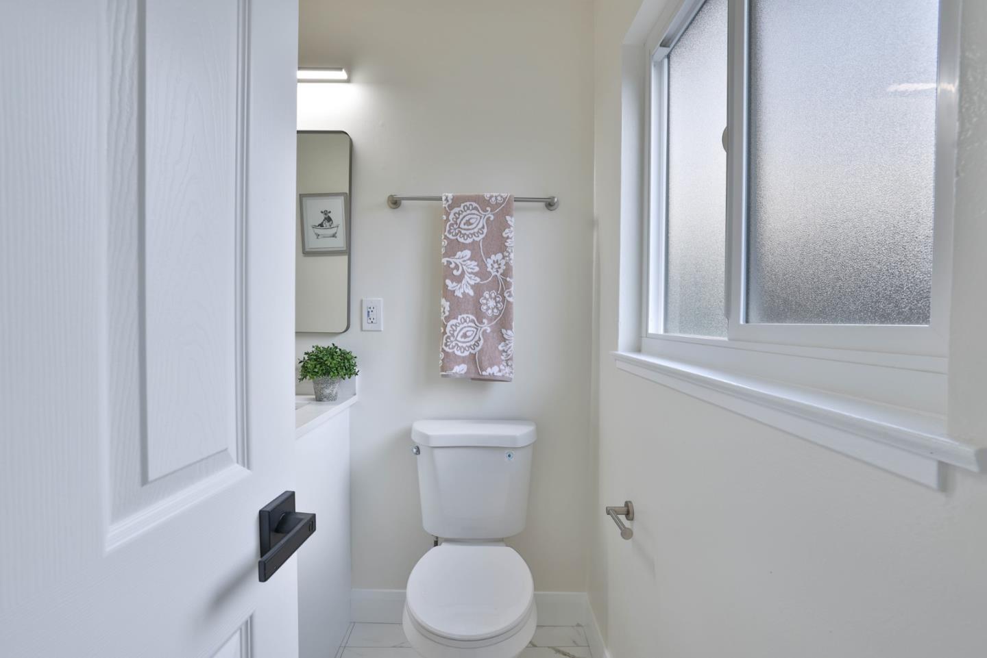 Detail Gallery Image 13 of 23 For 773 E Meadow Dr, Palo Alto,  CA 94303 - 3 Beds | 2 Baths