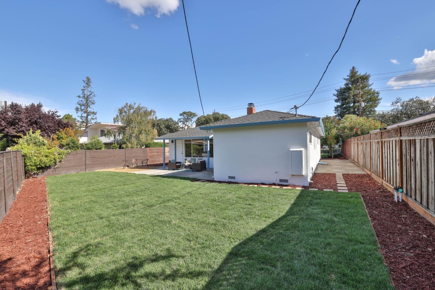 Detail Gallery Image 19 of 23 For 773 E Meadow Dr, Palo Alto,  CA 94303 - 3 Beds | 2 Baths