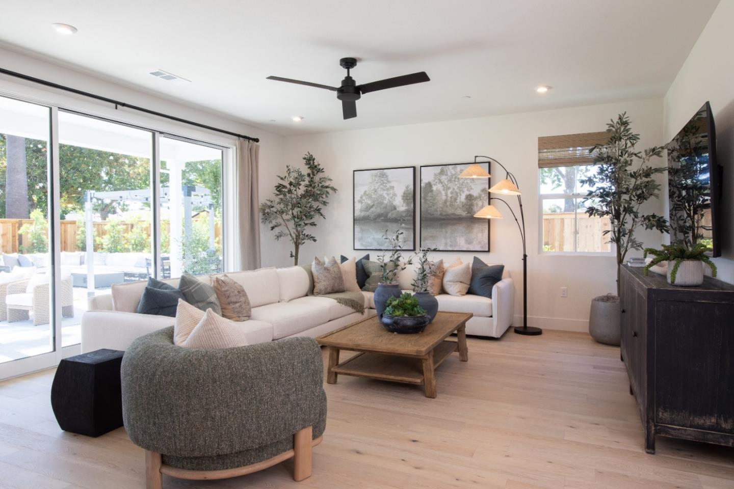 Detail Gallery Image 4 of 12 For 7352 Ailes Ct #HOMESITE 7,  Gilroy,  CA 95020 - 5 Beds | 4/1 Baths