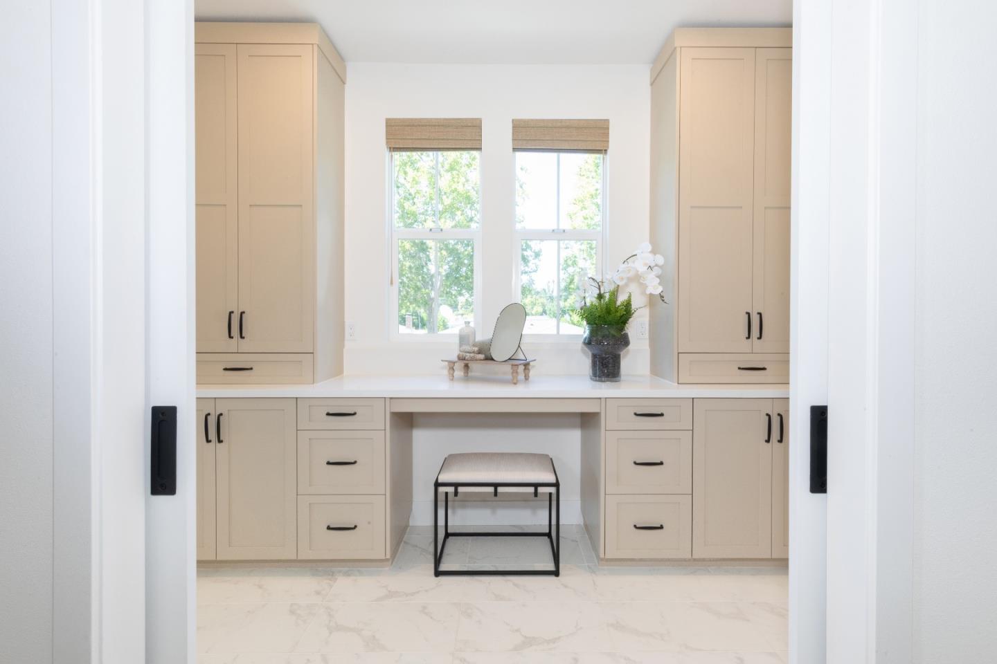 Detail Gallery Image 9 of 12 For 7352 Ailes Ct #HOMESITE 7,  Gilroy,  CA 95020 - 5 Beds | 4/1 Baths