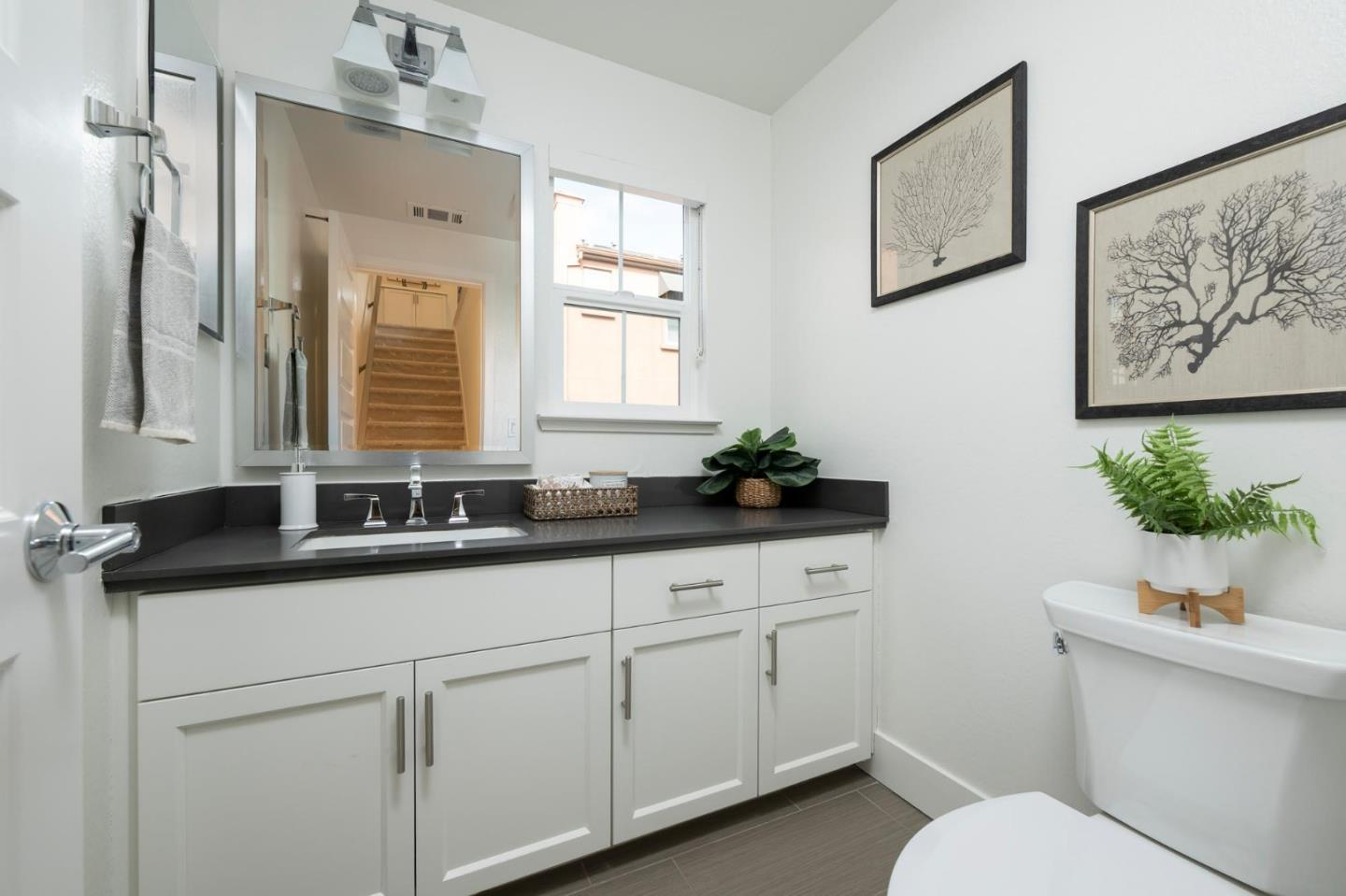 Detail Gallery Image 12 of 25 For 367 Derby Ave, San Mateo,  CA 94403 - 2 Beds | 2/1 Baths