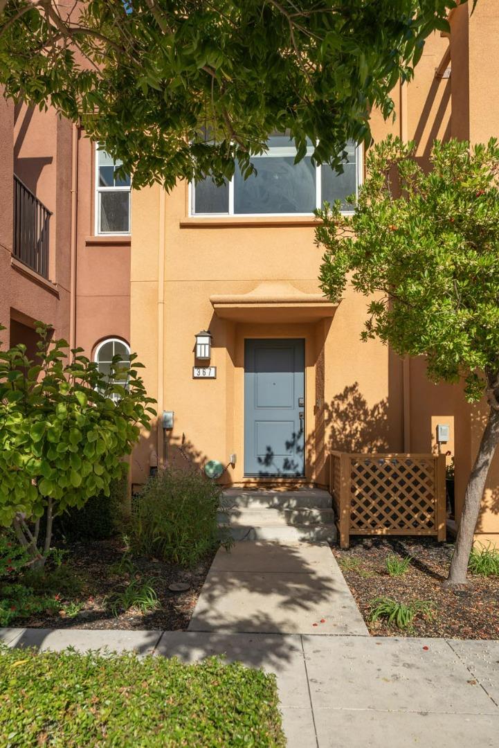 Detail Gallery Image 2 of 25 For 367 Derby Ave, San Mateo,  CA 94403 - 2 Beds | 2/1 Baths