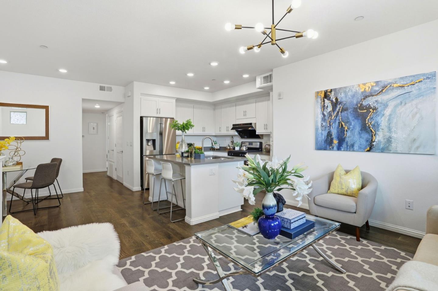 Detail Gallery Image 8 of 31 For 678 Squire Ave, San Jose,  CA 95133 - 3 Beds | 2 Baths