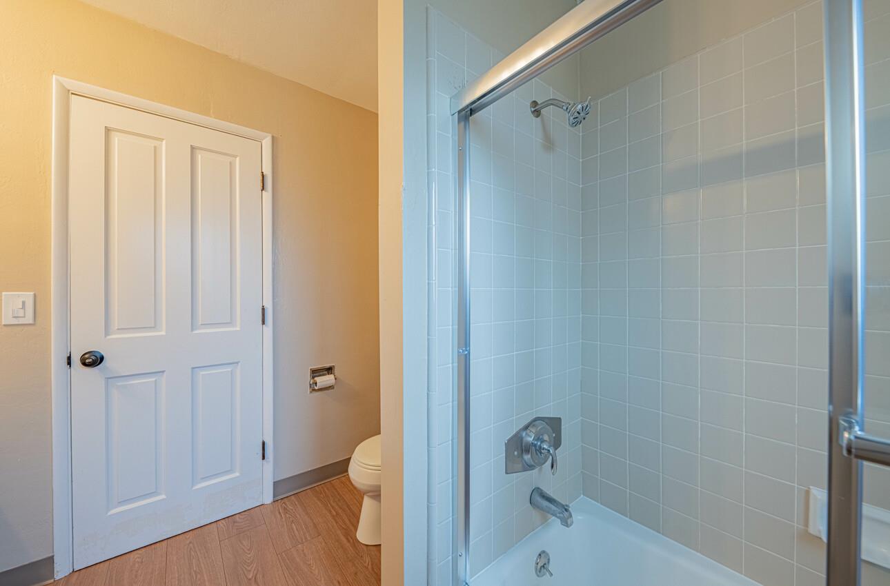 Detail Gallery Image 14 of 23 For 17 Williams Rd, Salinas,  CA 93905 - 2 Beds | 1 Baths