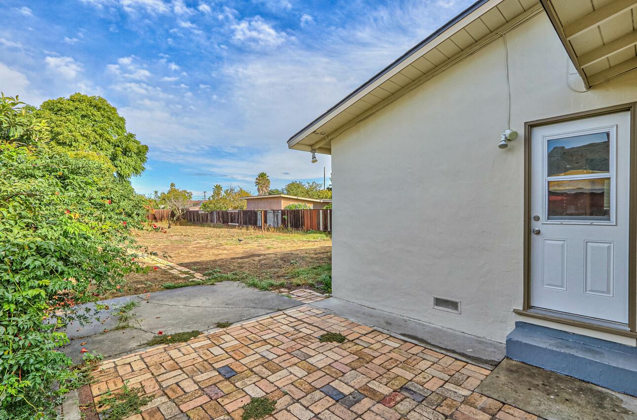 Detail Gallery Image 22 of 23 For 17 Williams Rd, Salinas,  CA 93905 - 2 Beds | 1 Baths