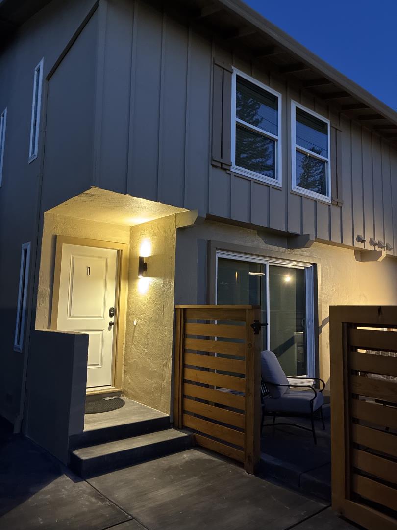 Detail Gallery Image 8 of 12 For 630 Hollenbeck Ave, Sunnyvale,  CA 94087 - 3 Beds | 1/1 Baths