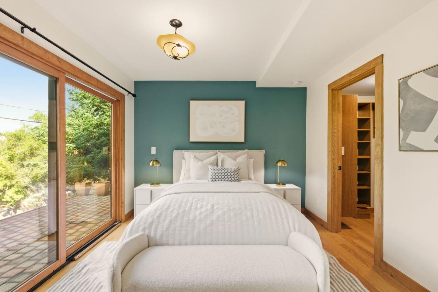 Detail Gallery Image 17 of 39 For 3451 Oak Knoll Dr, Redwood City,  CA 94062 - 3 Beds | 2 Baths