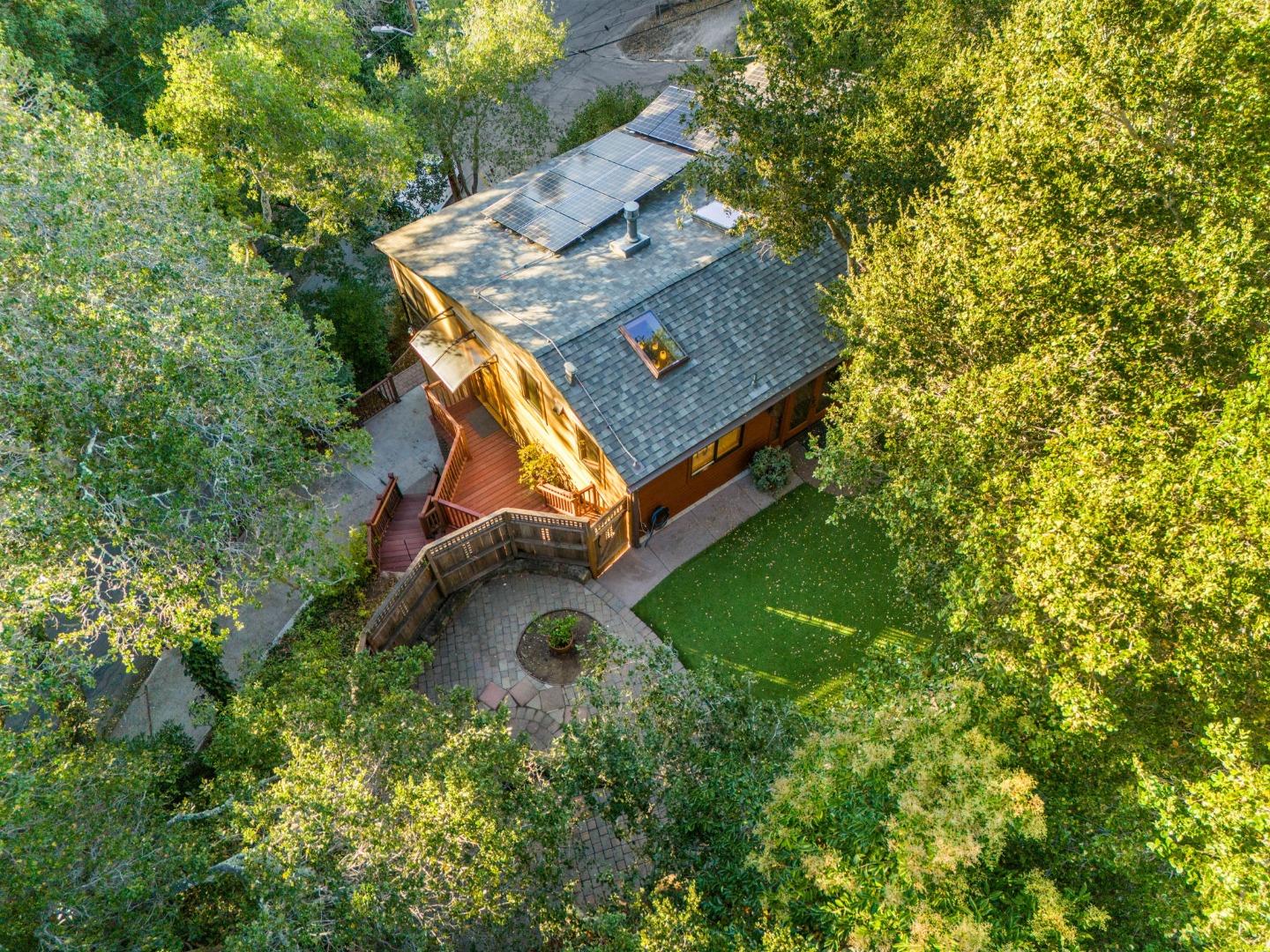 Detail Gallery Image 37 of 39 For 3451 Oak Knoll Dr, Redwood City,  CA 94062 - 3 Beds | 2 Baths