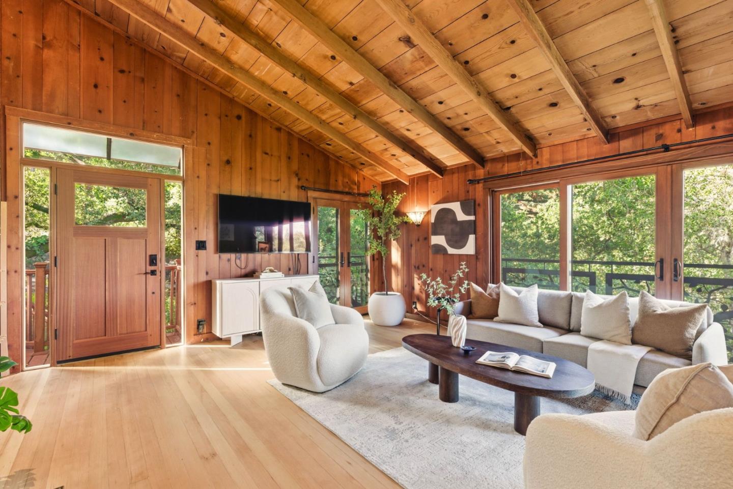 Detail Gallery Image 4 of 39 For 3451 Oak Knoll Dr, Redwood City,  CA 94062 - 3 Beds | 2 Baths