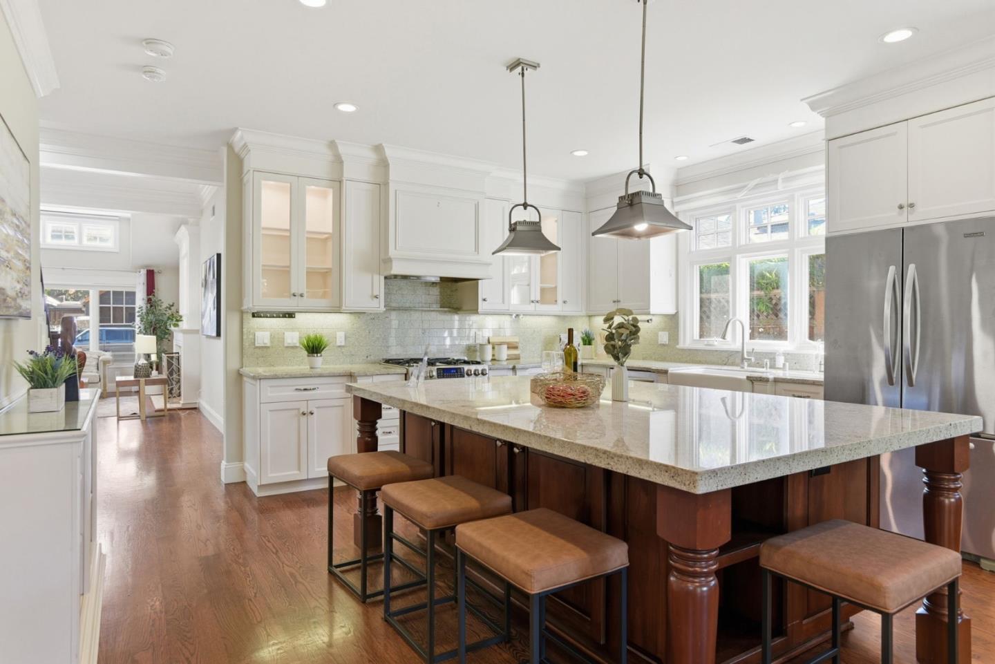 Detail Gallery Image 15 of 57 For 263 Santa Margarita Ave, Menlo Park,  CA 94025 - 4 Beds | 3/1 Baths