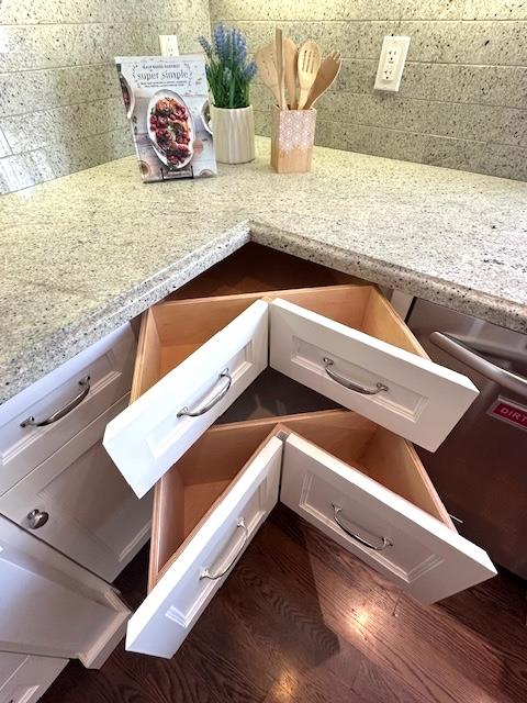 Detail Gallery Image 17 of 57 For 263 Santa Margarita Ave, Menlo Park,  CA 94025 - 4 Beds | 3/1 Baths