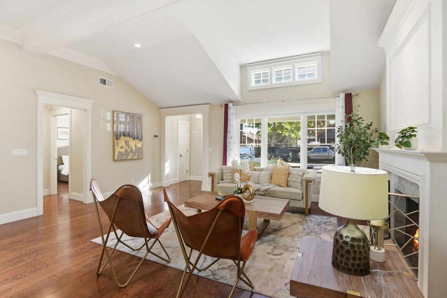 Detail Gallery Image 8 of 57 For 263 Santa Margarita Ave, Menlo Park,  CA 94025 - 4 Beds | 3/1 Baths