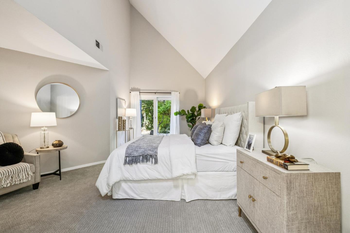 Detail Gallery Image 18 of 39 For 619 Mystic Ln, Foster City,  CA 94404 - 2 Beds | 2/1 Baths