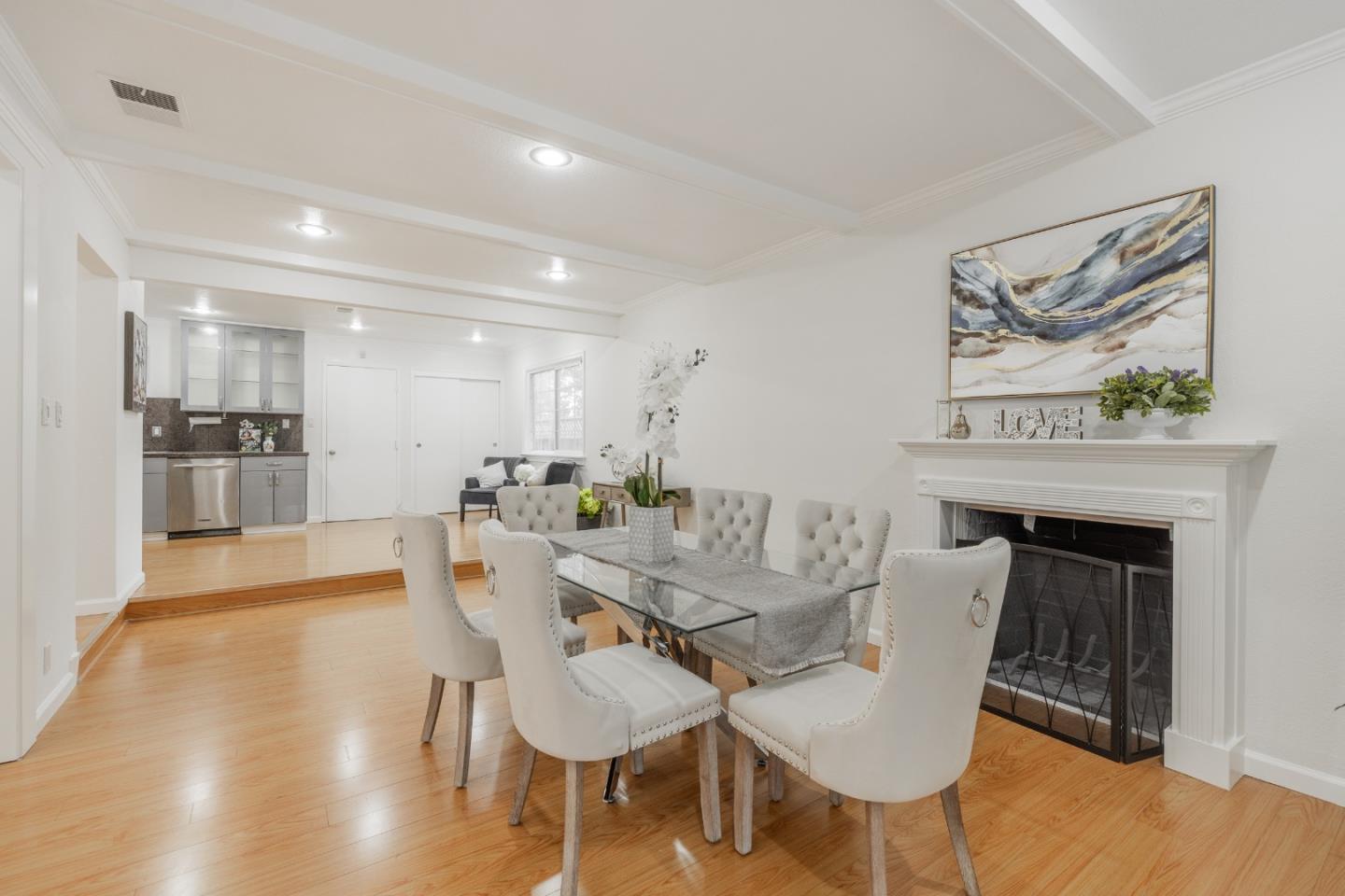 Detail Gallery Image 4 of 21 For 3453 Trafalgar Pl, San Jose,  CA 95132 - 4 Beds | 2 Baths