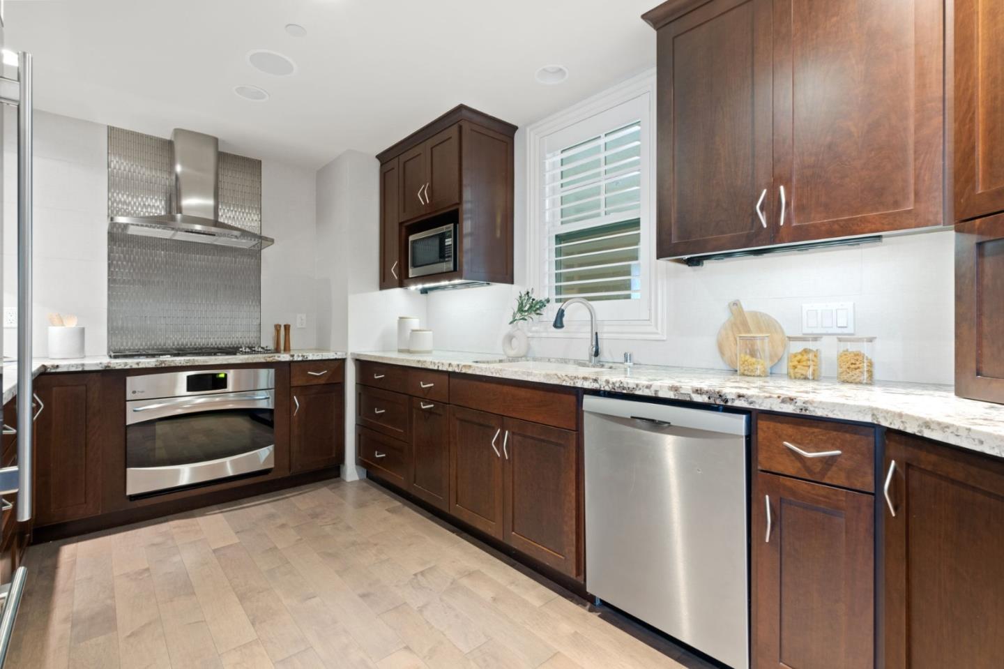 Detail Gallery Image 16 of 51 For 315 Homer Ave #309,  Palo Alto,  CA 94301 - 2 Beds | 2 Baths