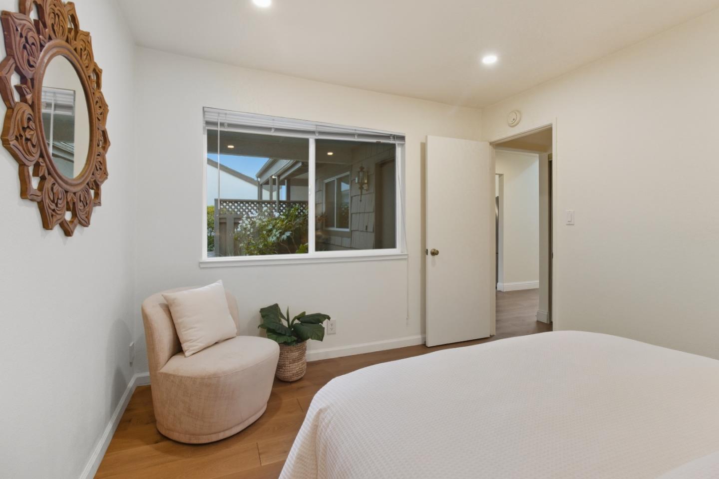 Detail Gallery Image 18 of 25 For 986 Cartier Ln, Foster City,  CA 94404 - 2 Beds | 2 Baths